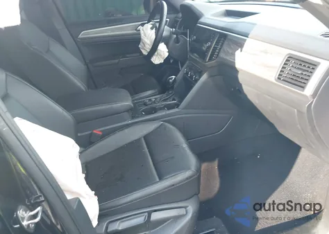 2020 Volkswagen Atlas Cross Sport 2.0T Se z USA, uszkodzony, nr VIN 1V24C2CA9LC207335